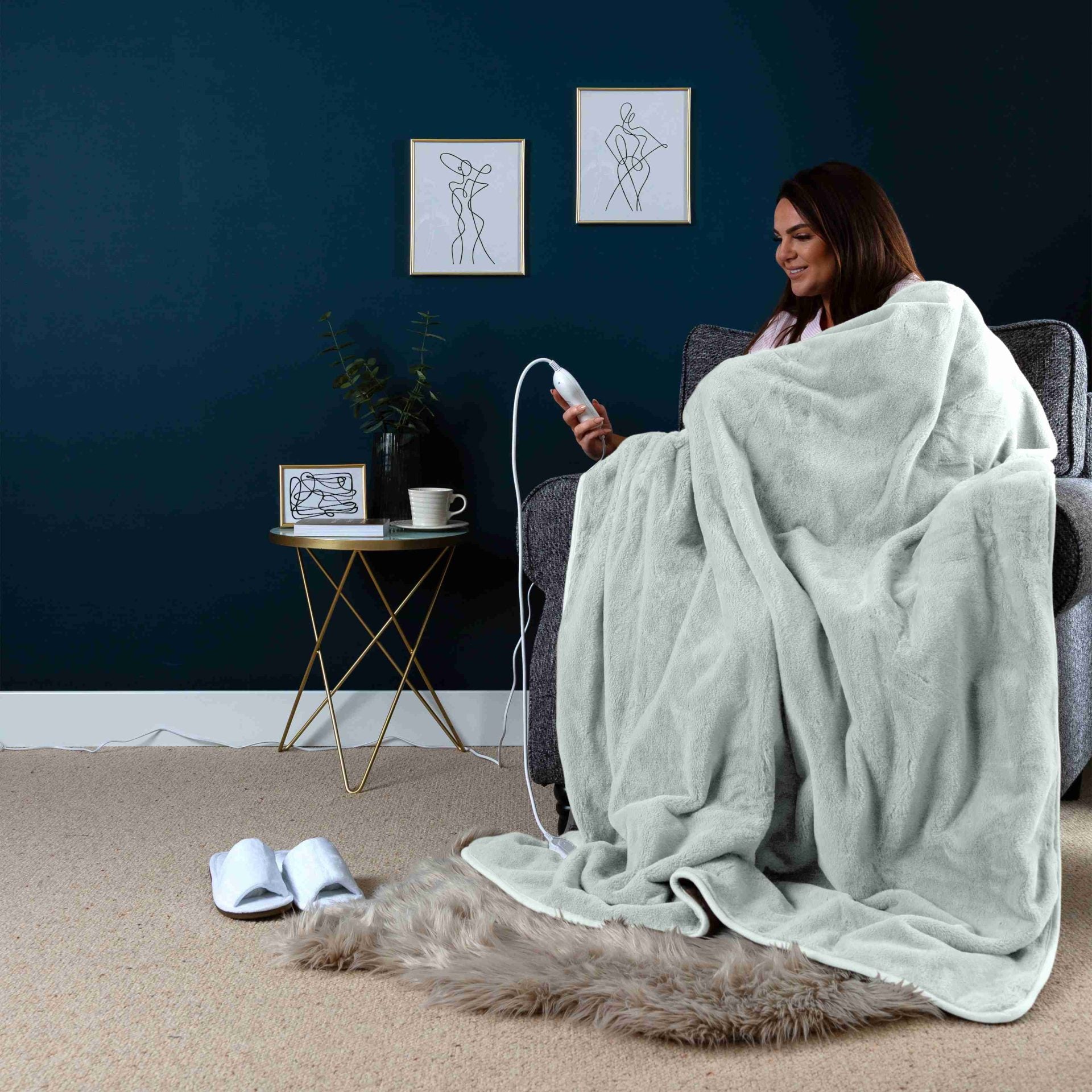 Elegantly Warm Luxury Heated Throw