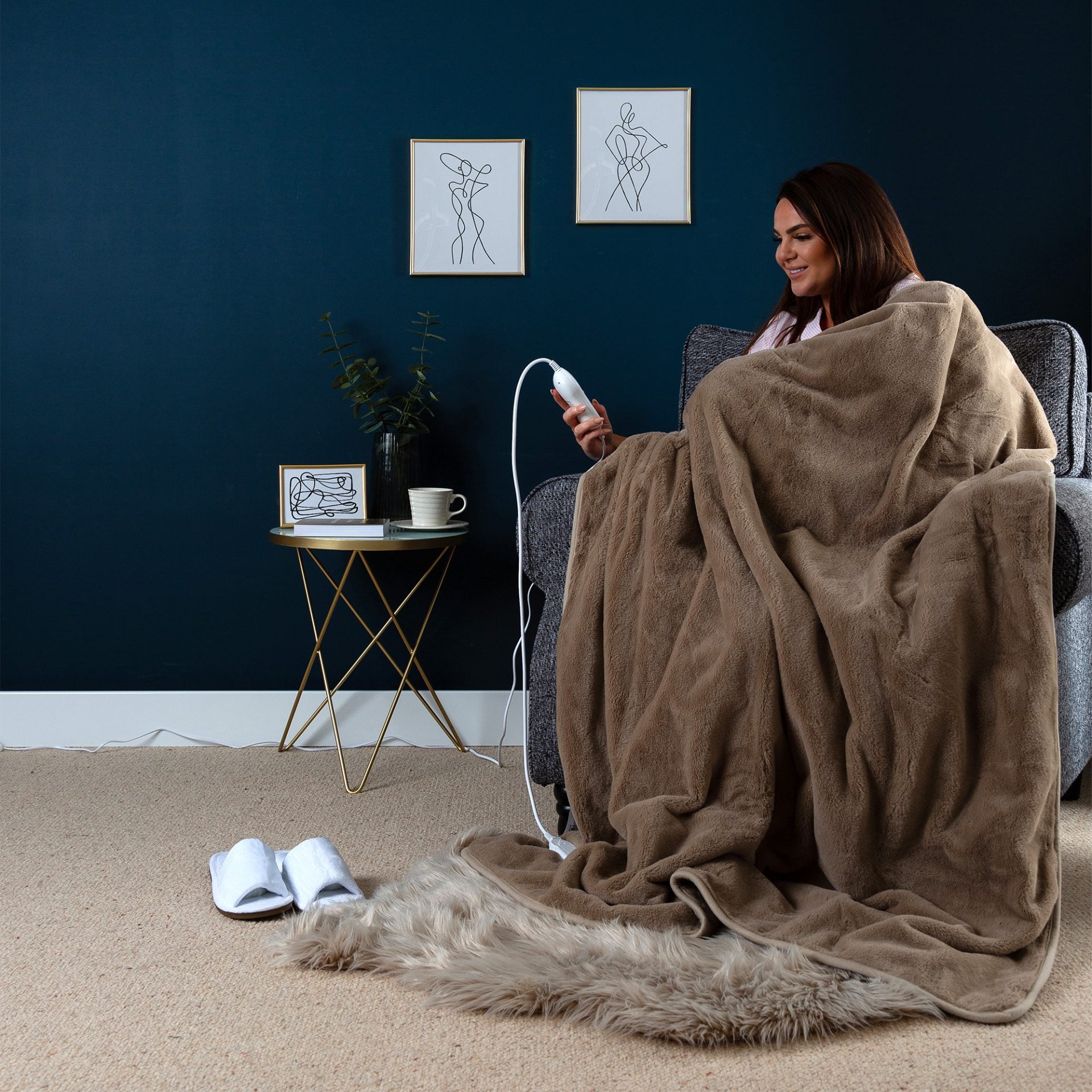 Elegantly Warm Luxury Heated Throw