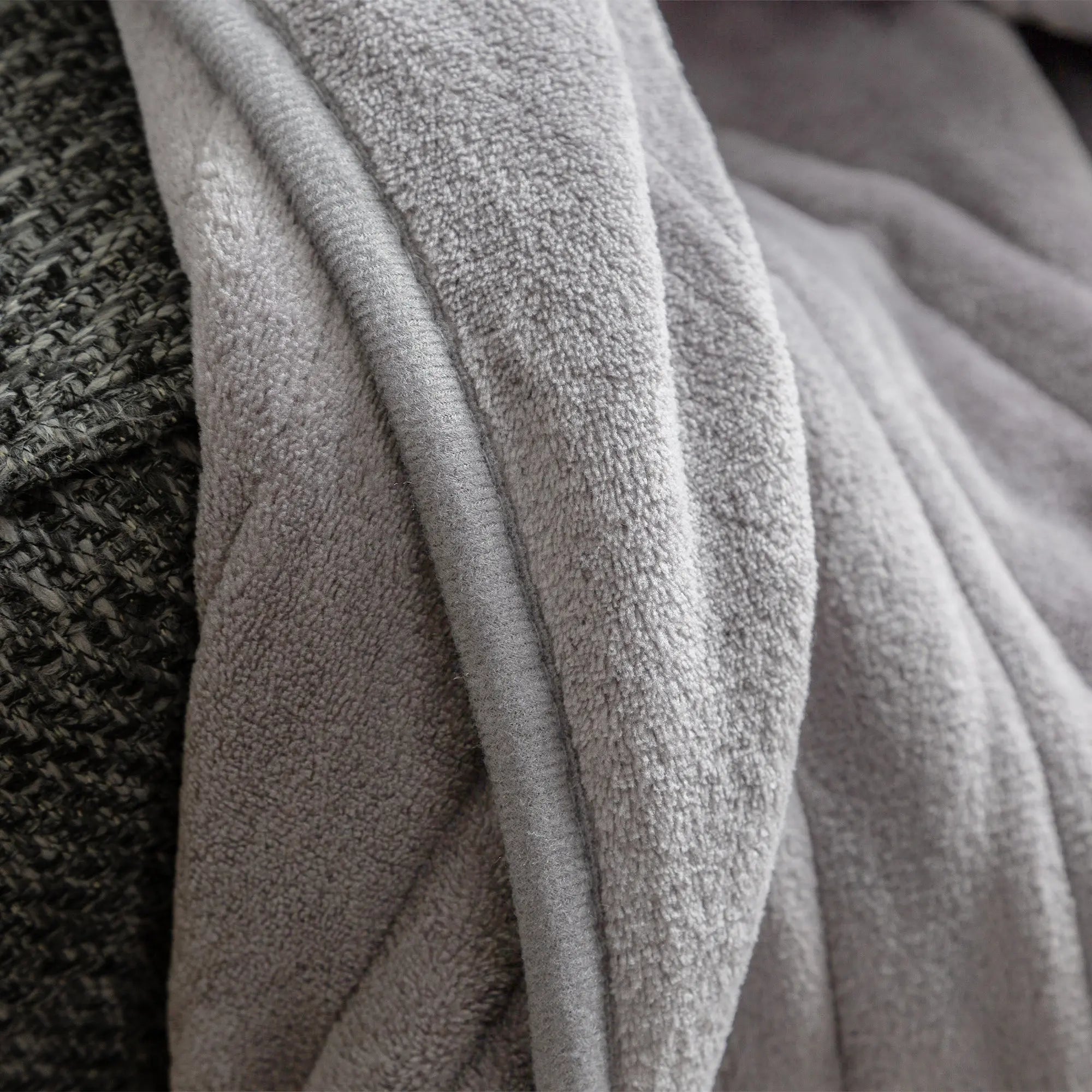 Comfy Hugs Heated Throw Slumberdown